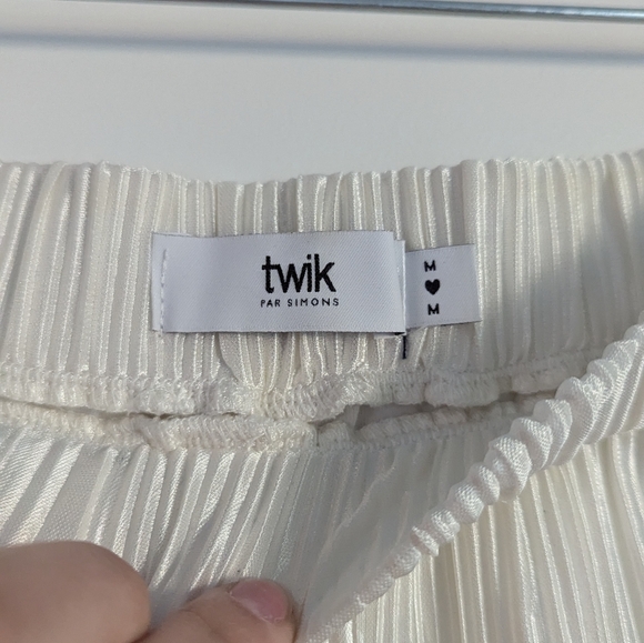 Plisse Shirt + Shorts Set (Bridal Set) - Picture 5 of 13